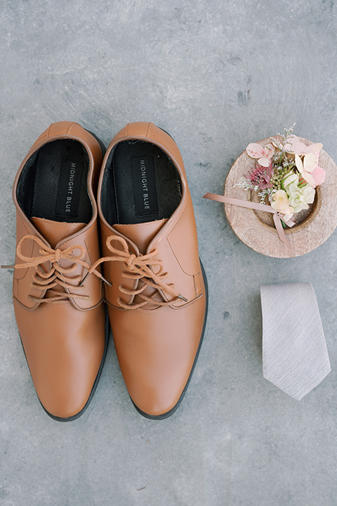 hilltop garden wedding with springtime details – shoes 