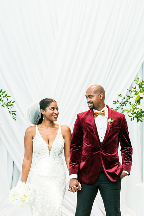  glitz and glam shoot at the Hotel Indigo – couple at ceremony 