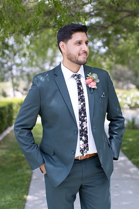  garden wedding with a green and pink color scheme – groom 