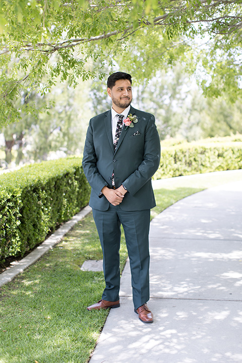  garden wedding with a green and pink color scheme – groom 