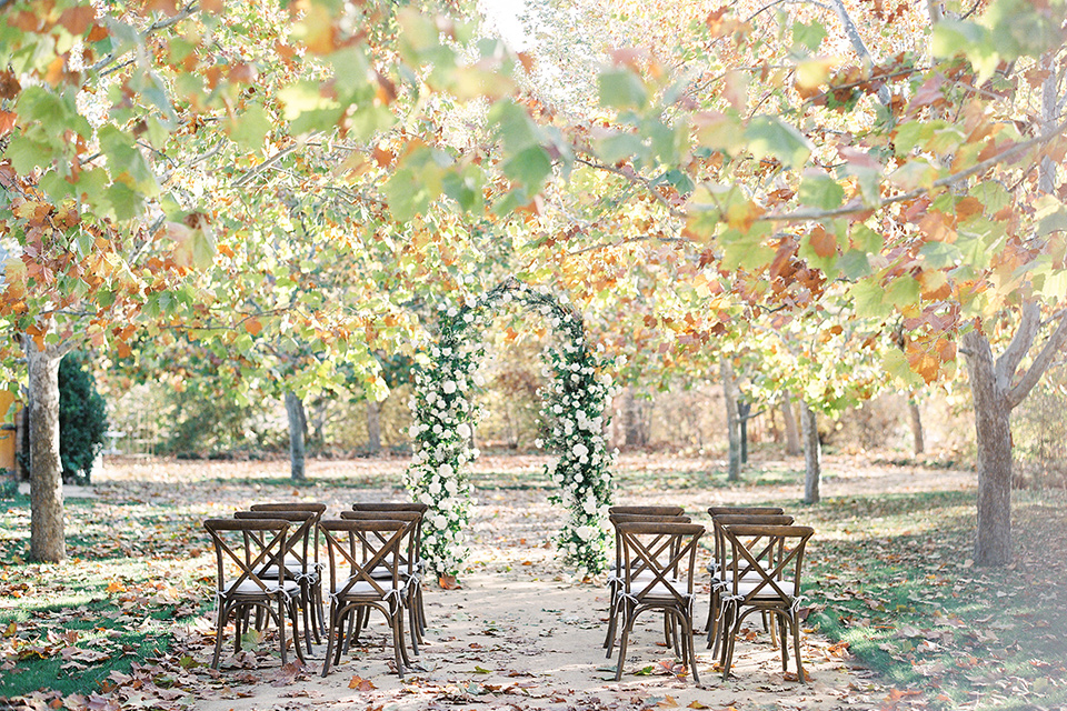  fall wedding at kestrel park - arch
