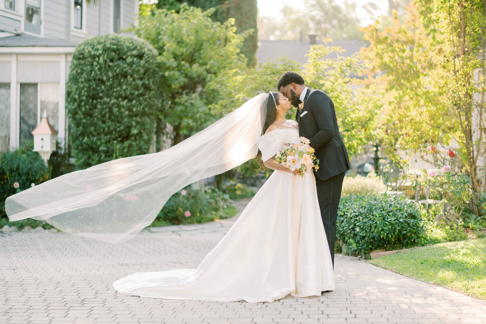  Lavender Marketplace wedding with classic black and white style and décor 