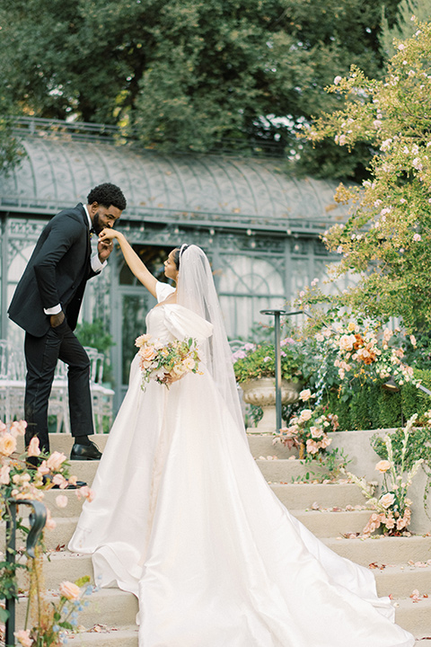  Lavender Marketplace wedding with classic black and white style and décor 