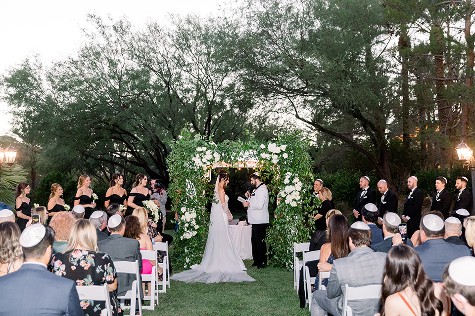  black and white wedding design with touches of greenery – ceremony 