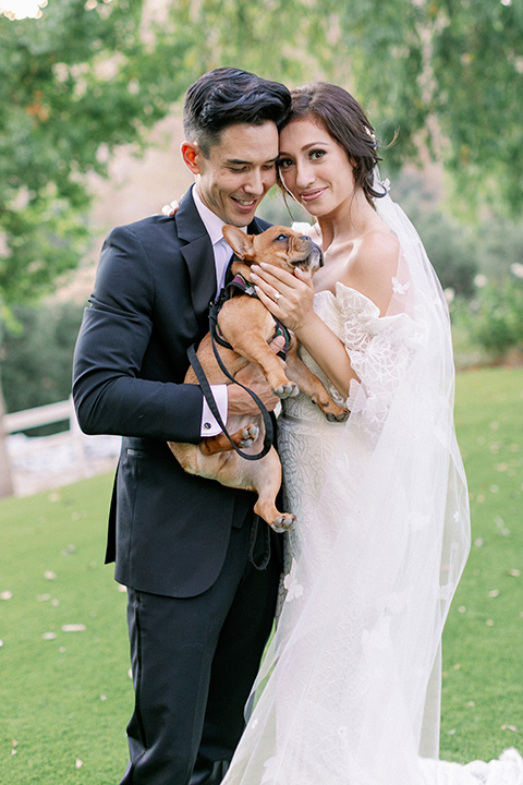  boho autumn wedding– couple with dog