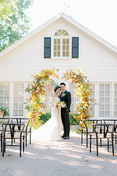  boho autumn wedding– couple at ceremony