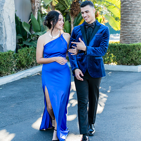  what suits and tuxedos to wear to compliment the dresses for prom 