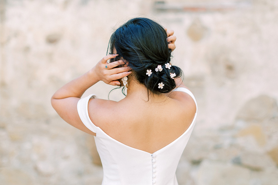  San Juan Capistrano Wedding with fun floral décor and fashions 