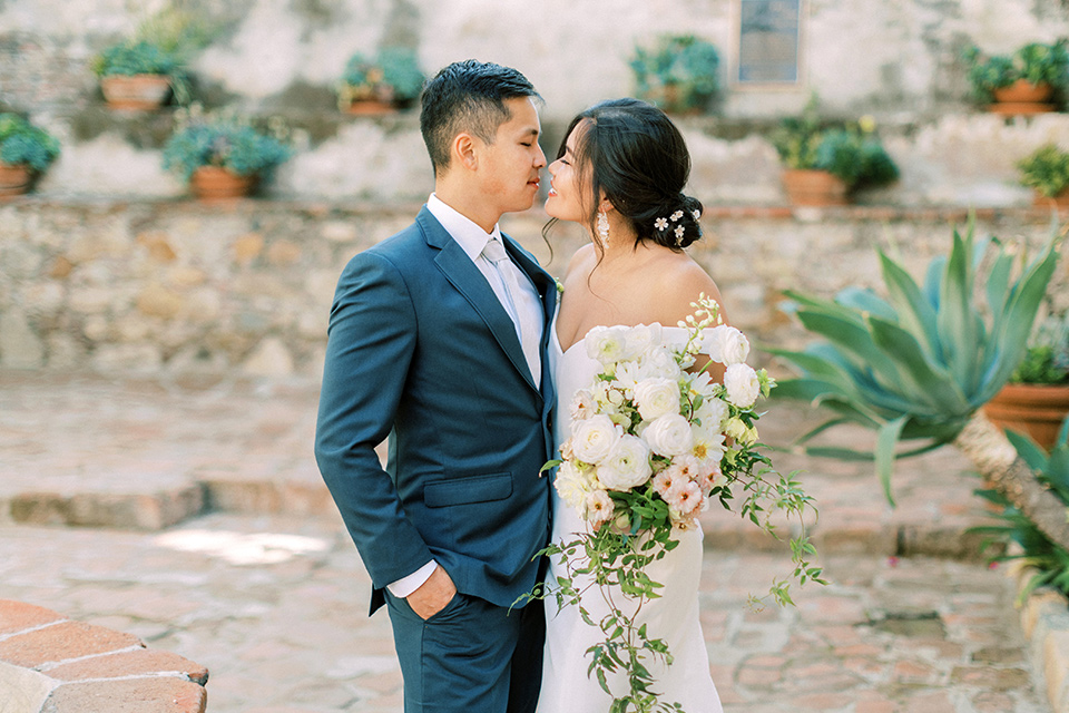  San Juan Capistrano Wedding with fun floral décor and fashions 