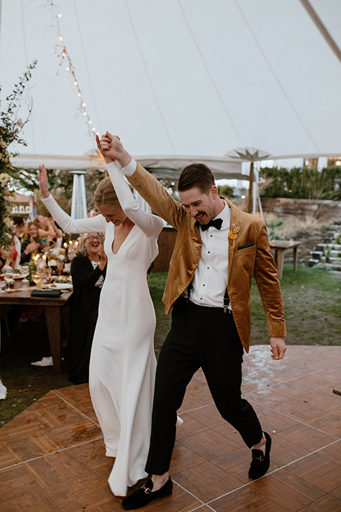  lizzie and tommys wedding on the beach with neutral colors and a gold velvet jacket – recetpion