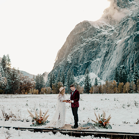  fall wedding at kestrel park - arch 