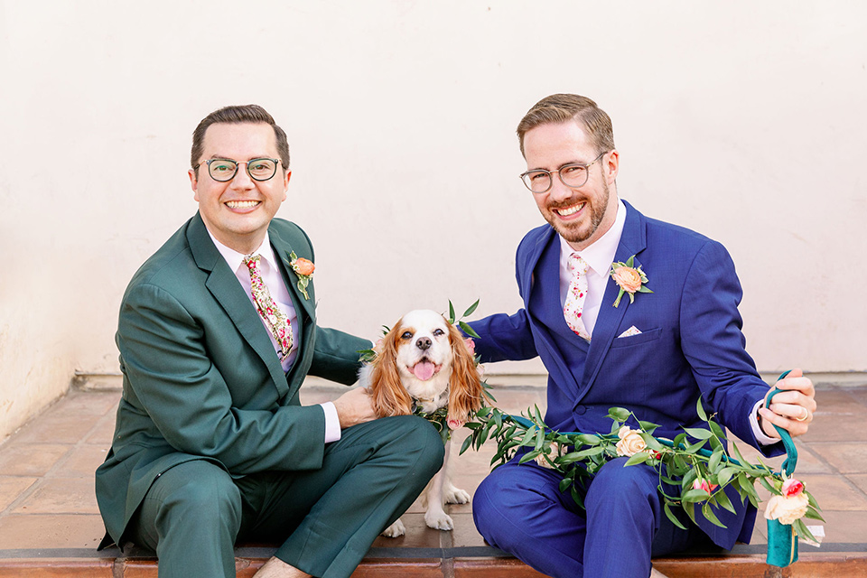  a dreamy garden wedding full of color and disco balls - couple with dog 