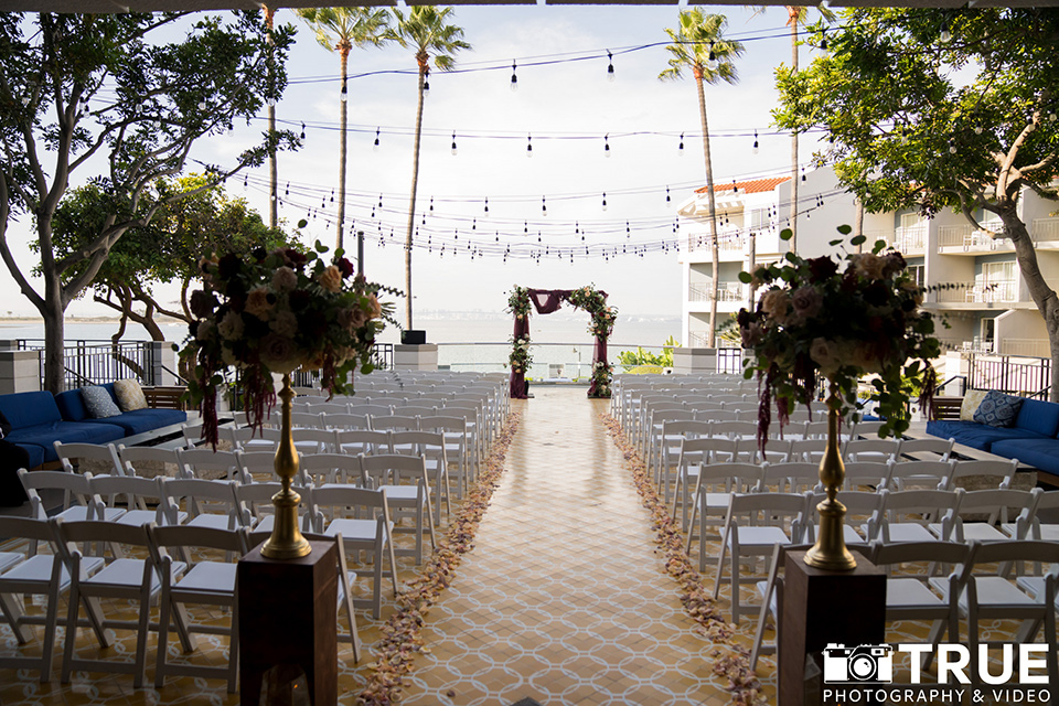  black and white beach wedding with lux details – ceremony space 