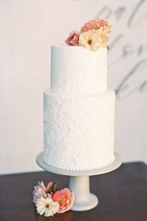  black and white classic wedding at the ebell in LA - cake