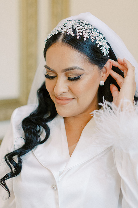 a royal black and rose grand wedding – bride getting ready 