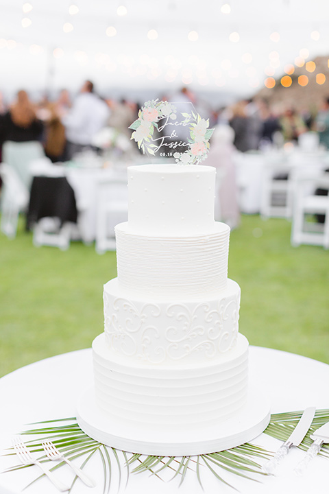  grey and dusty blue wedding with beachy touches - cake 