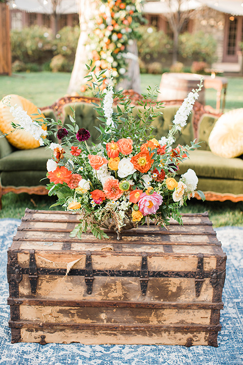  citrus blue and orange wedding with rustic tones – flowers and details 