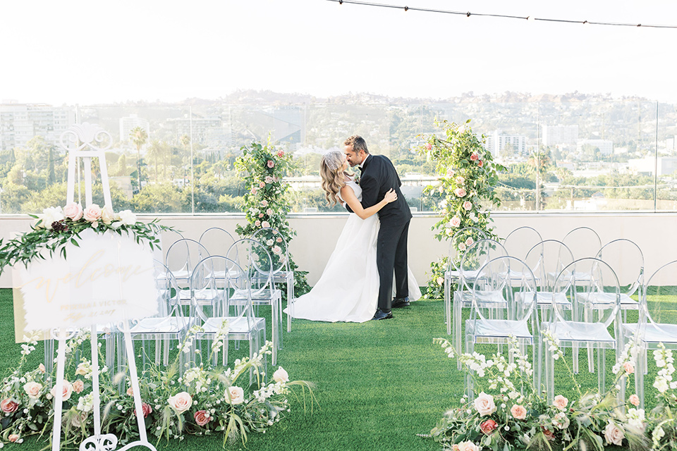  black and white wedding at the Laper Hotel – ceremony