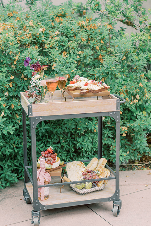  black and white wedding design at the Maxwell House with touches of pink – bar cart 