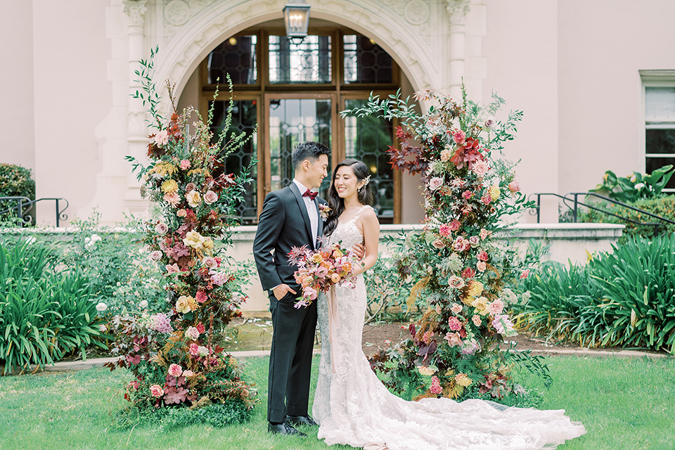  black and white wedding design at the Maxwell House with touches of pink – ceremony 
