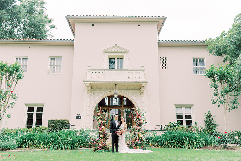  black and white wedding design at the Maxwell House with touches of pink – ceremony 
