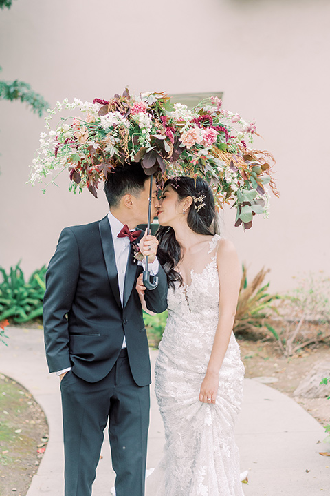  black and white wedding design at the Maxwell House with touches of pink – under the umbrella 