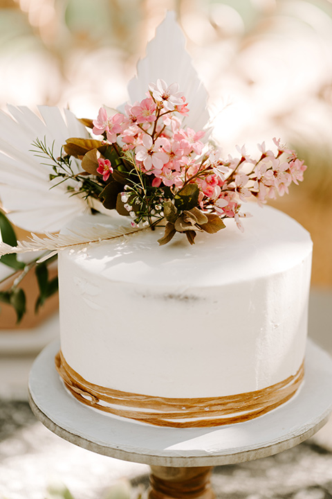  black and white wedding design at the Maxwell House with touches of pink – cake + dessert 