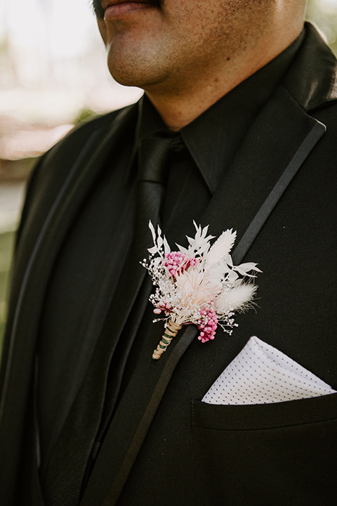  black and white wedding design at the Maxwell House with touches of pink – groom 