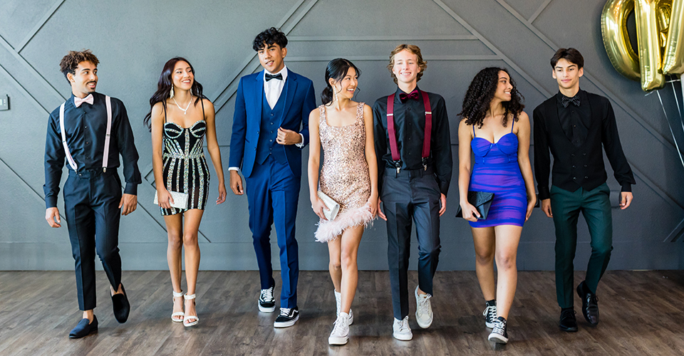  classic modern prom looks with shawl tuxedos and bow ties