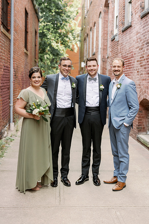  english garden wedding with blue and green touches – bridal party at the wedding venue