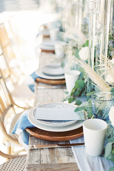  blue beachy wedding with blue and pink décor and the groom in a light blue suit – flatware 