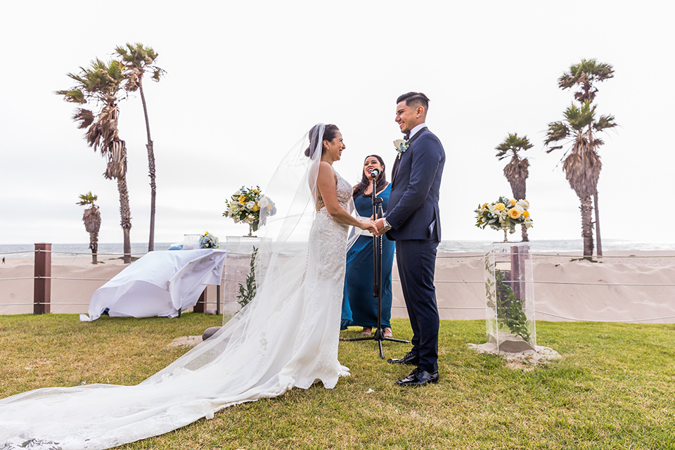  blue wedding on the sand - ceremony 
