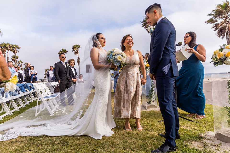  blue wedding on the sand - ceremony 