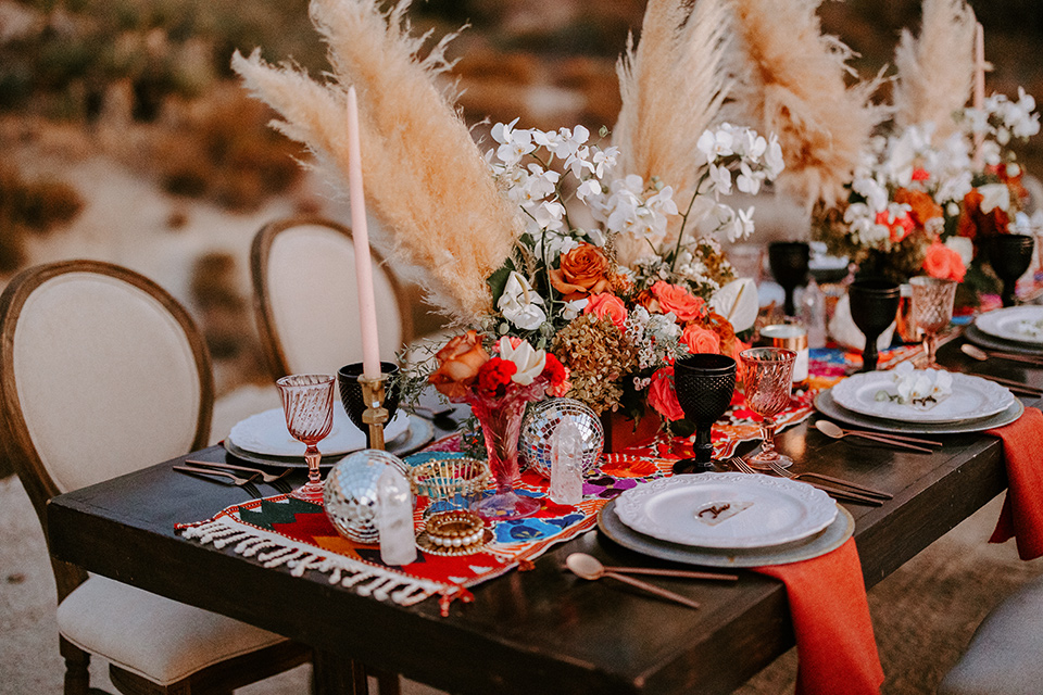  boho burgundy and beige wedding in the dessert – table decor