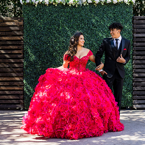  quince themes and color schemes – black and red colors