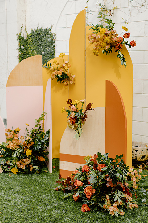  retro boho wedding with amber and brown color scheme – ceremony seating