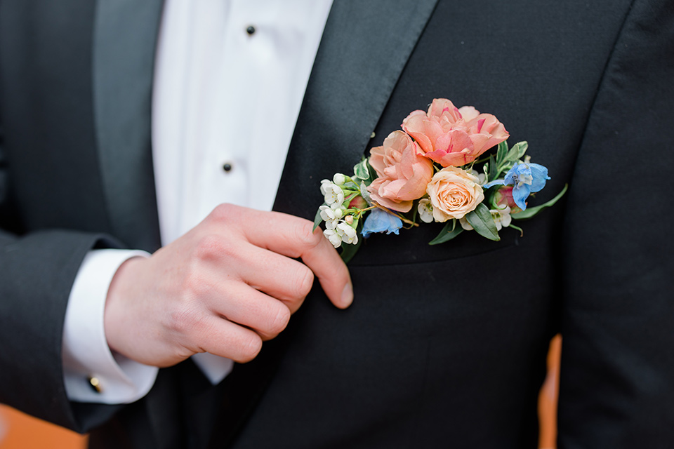  a colorful wedding with black tie style - boutonnière pocket square 