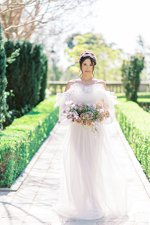  luxury wedding at Greystone Mansion with a classic design scheme - bride 