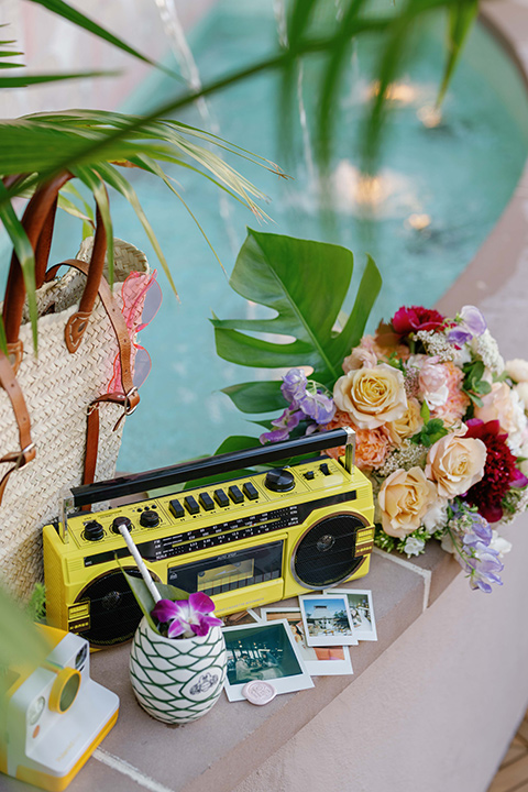  tropical and fun wedding at the Ryder Hotel – reception décor 